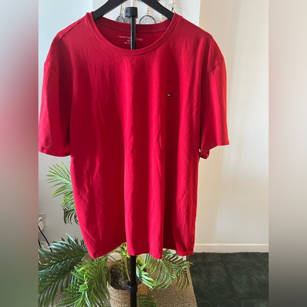 Tommy Hilfiger Men's Bold Red Short Sleeve Tee